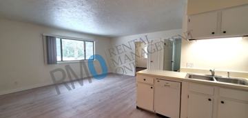 featured image of 2500 Holiday Rd #1