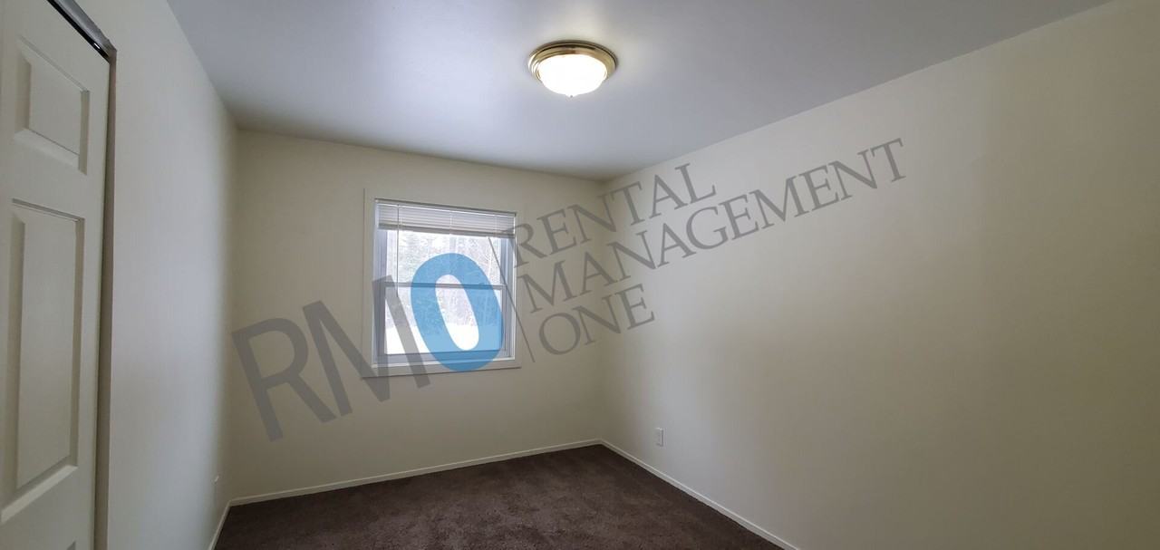 2500 Holiday Rd #1 - Photo 5 of 13