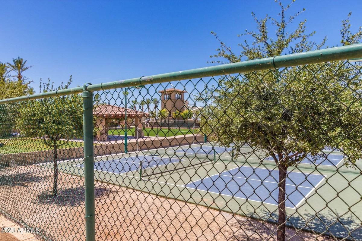 6251 S Legend Ct - Photo 6 of 6