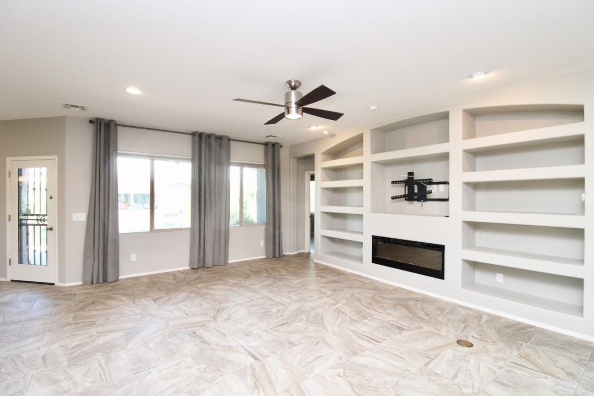 20147 N Laguna Way - Photo 5 of 18