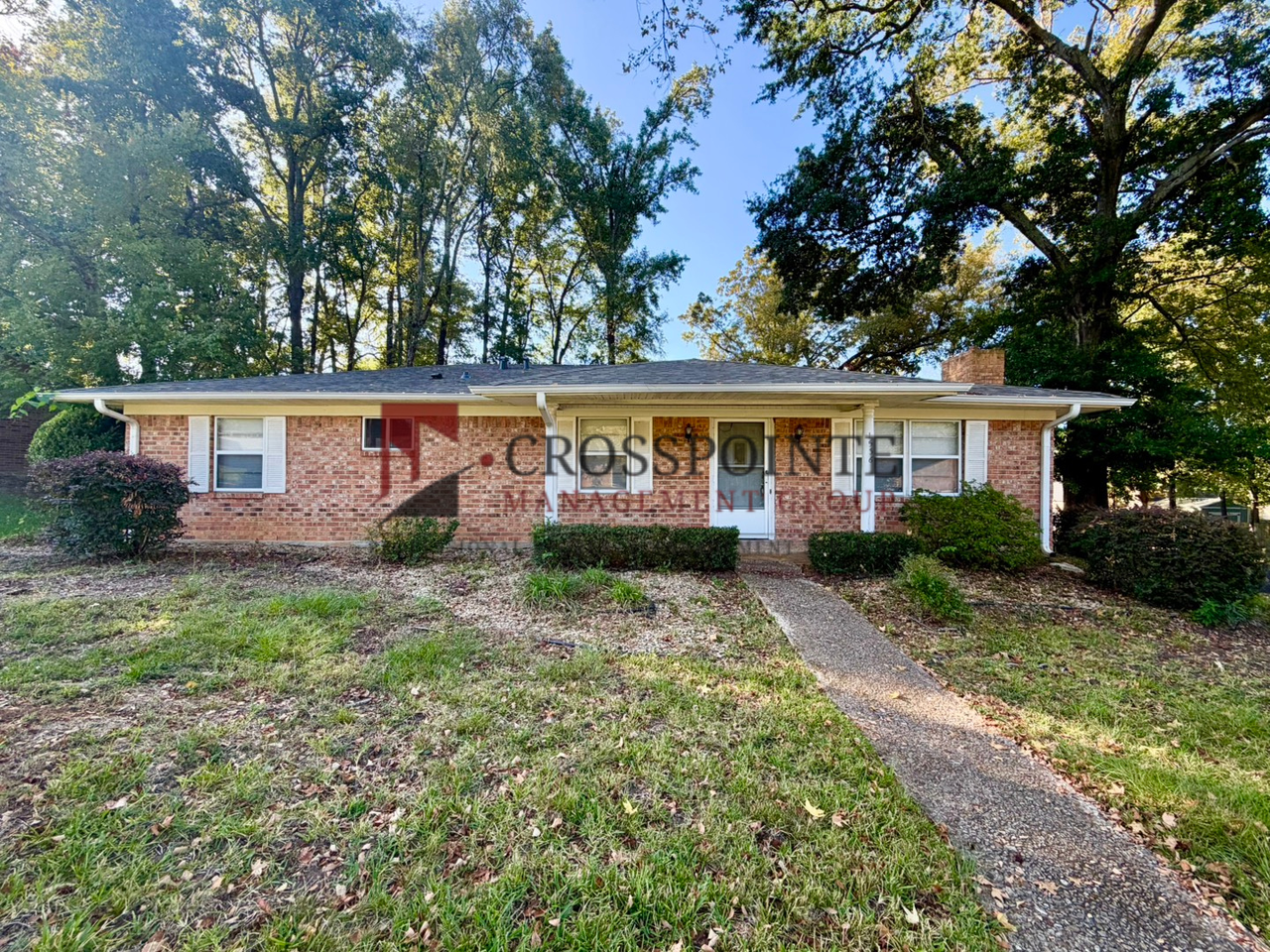 1536 Crockett Dr - Photo 2 of 22
