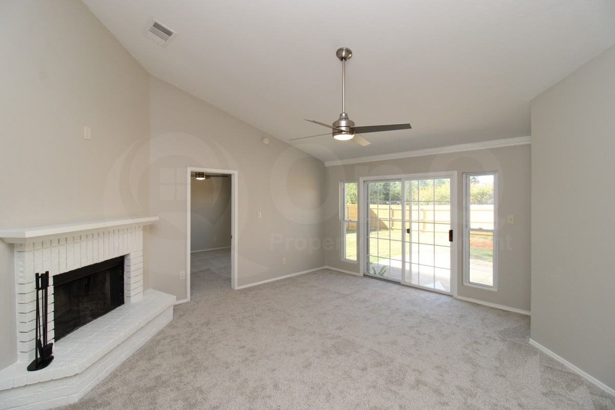 4505 Inman Dr - Photo 4 of 23