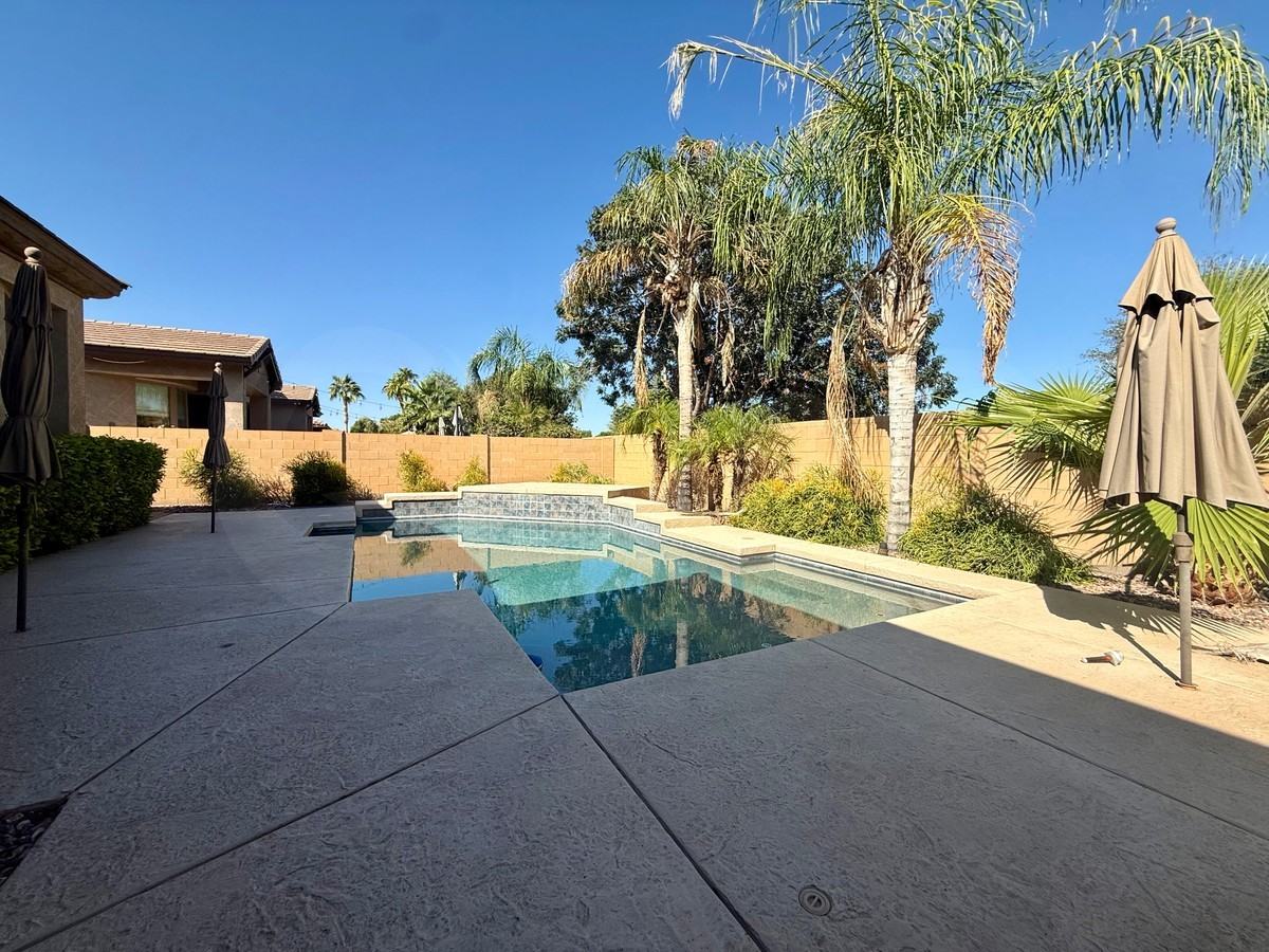 3396 E Raven Dr - Photo 6 of 48