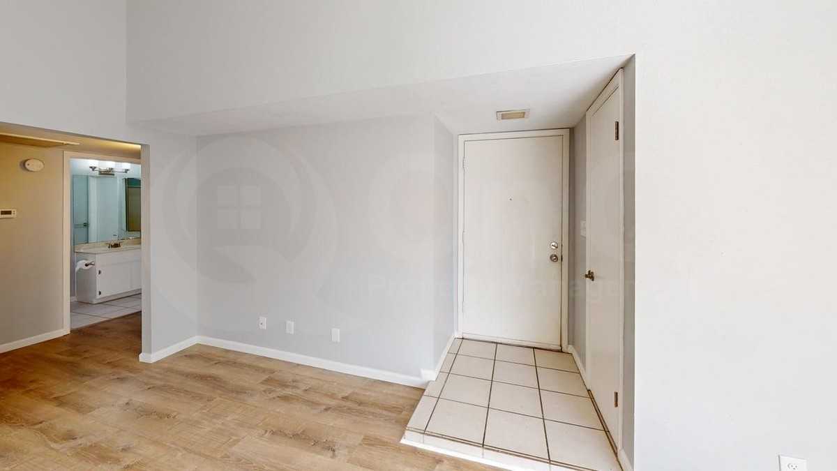 1870 E Kirkland Ln - Photo 6 of 13