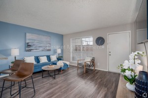 featured image of 101 Hackberry St #1501