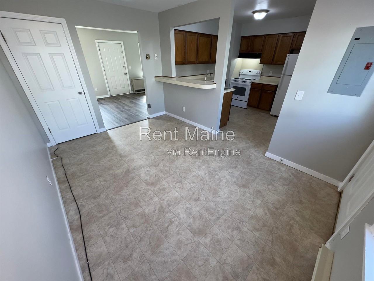114 Main Rd S #M - Photo 4 of 15