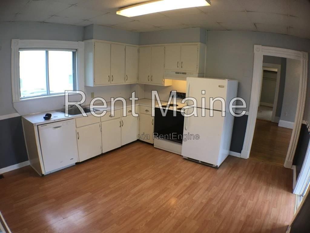 192 Forest Ave #1