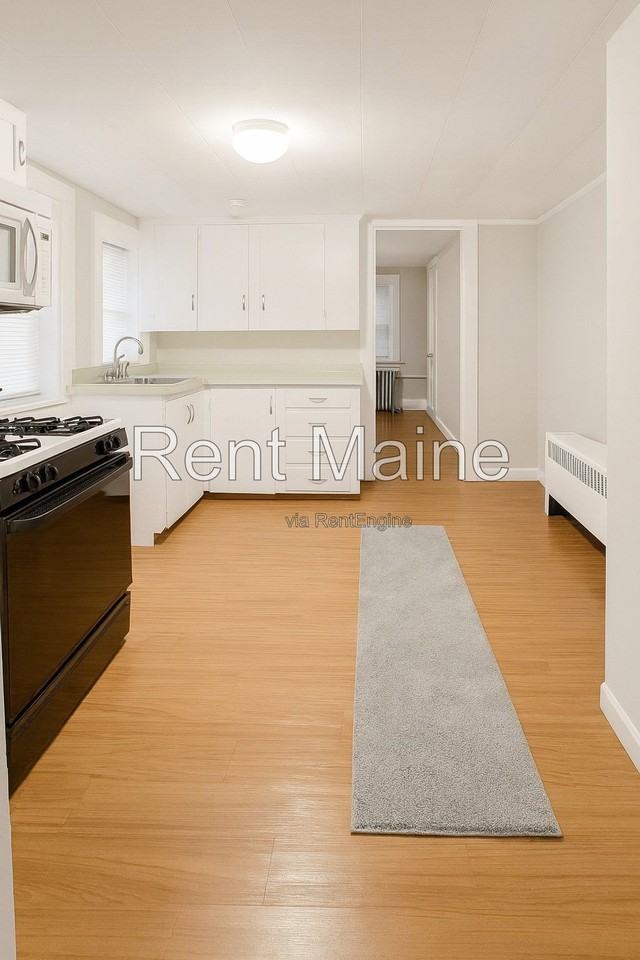 409 4th St #5