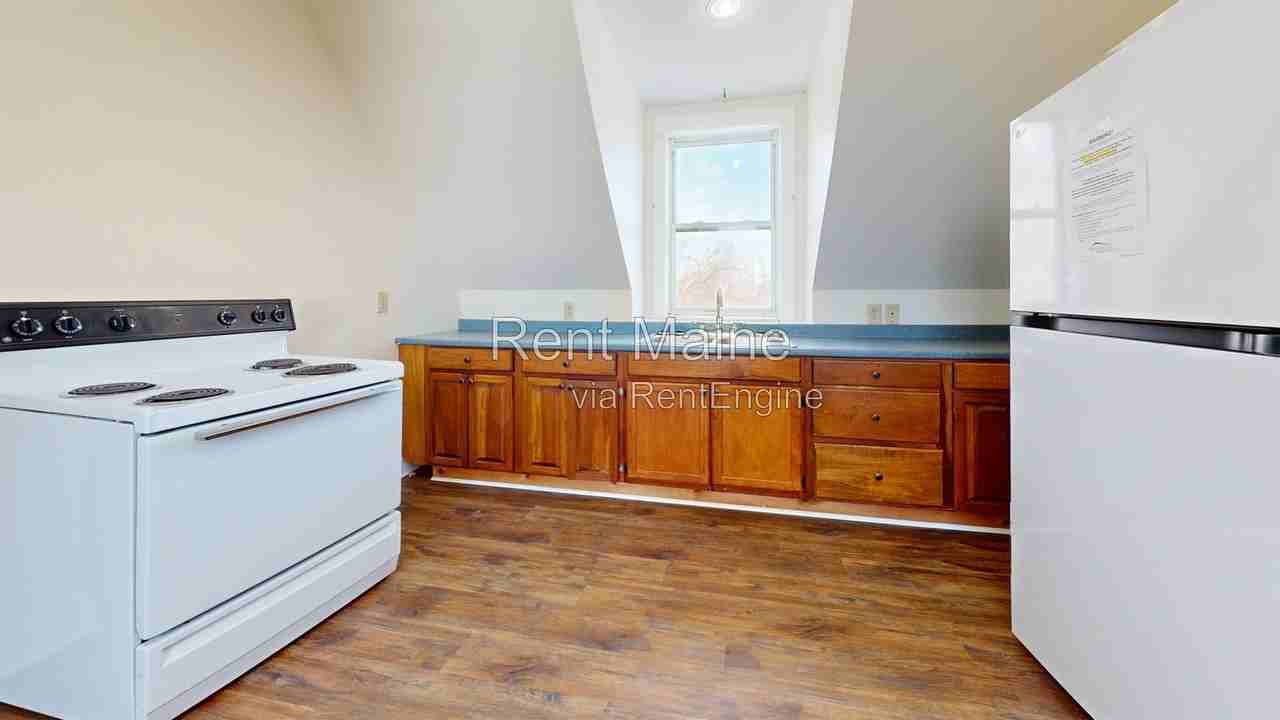 3 Summer St #3
