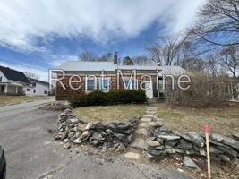 featured image of 312 Main Rd N #A