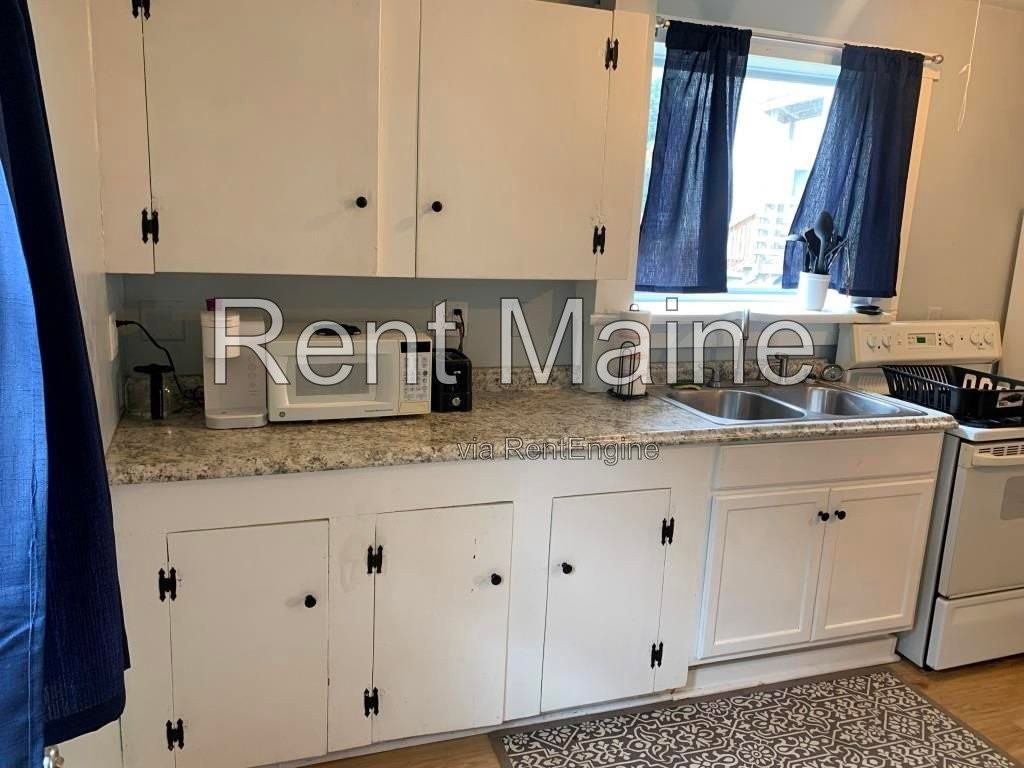 11 6th St #1 - Photo 3 of 19