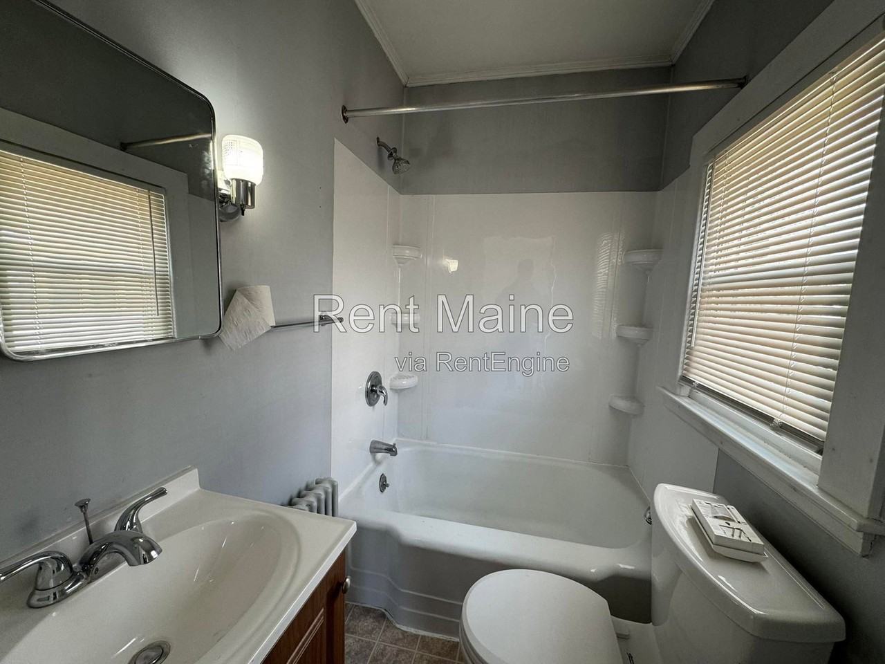 28 Pleasant St #2F - Photo 7 of 8
