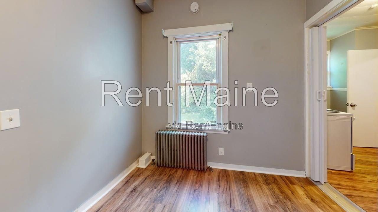 513 Main St #10 - Photo 4 of 8