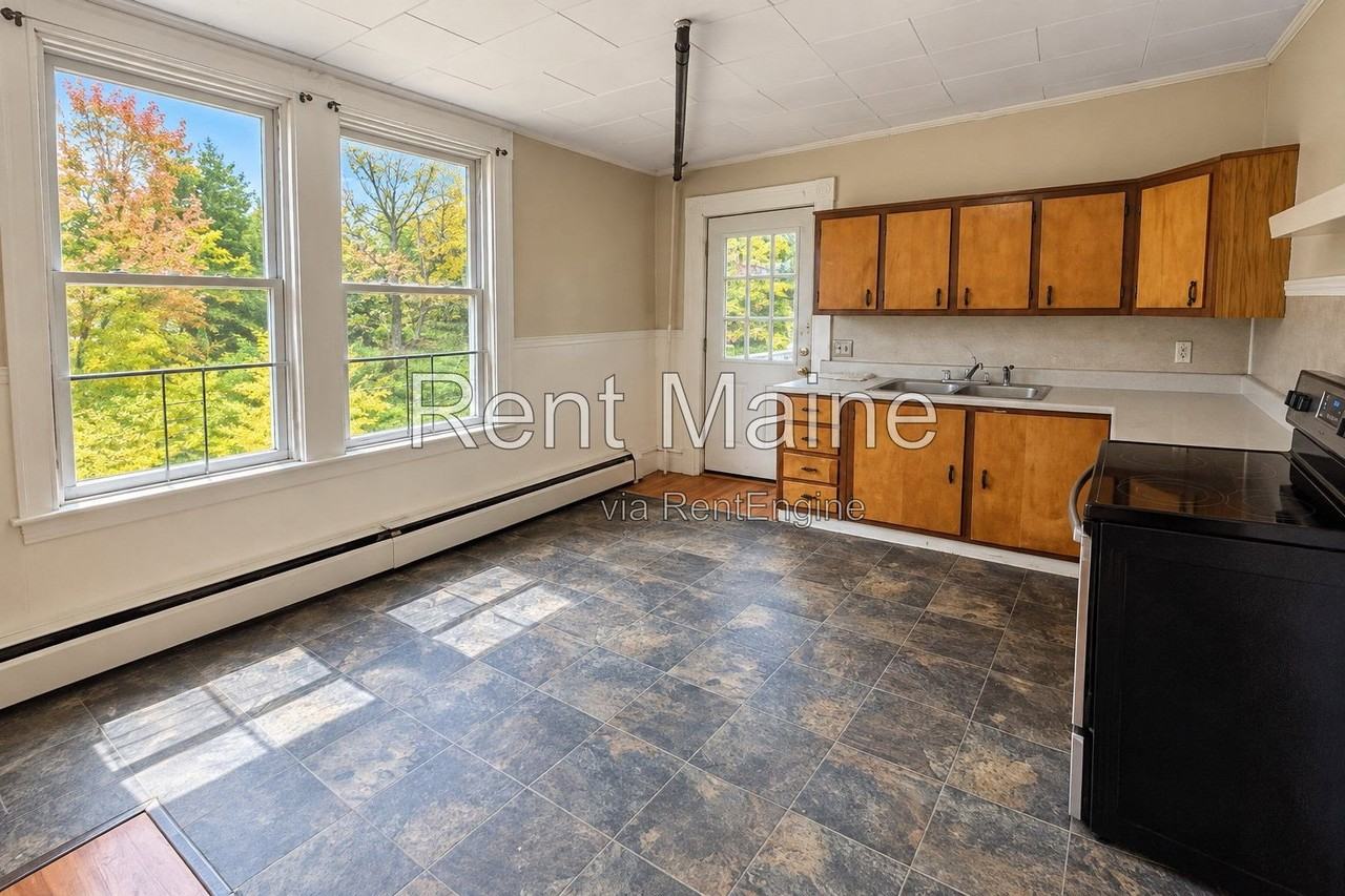 85 Church St #2 - Photo 2 of 15