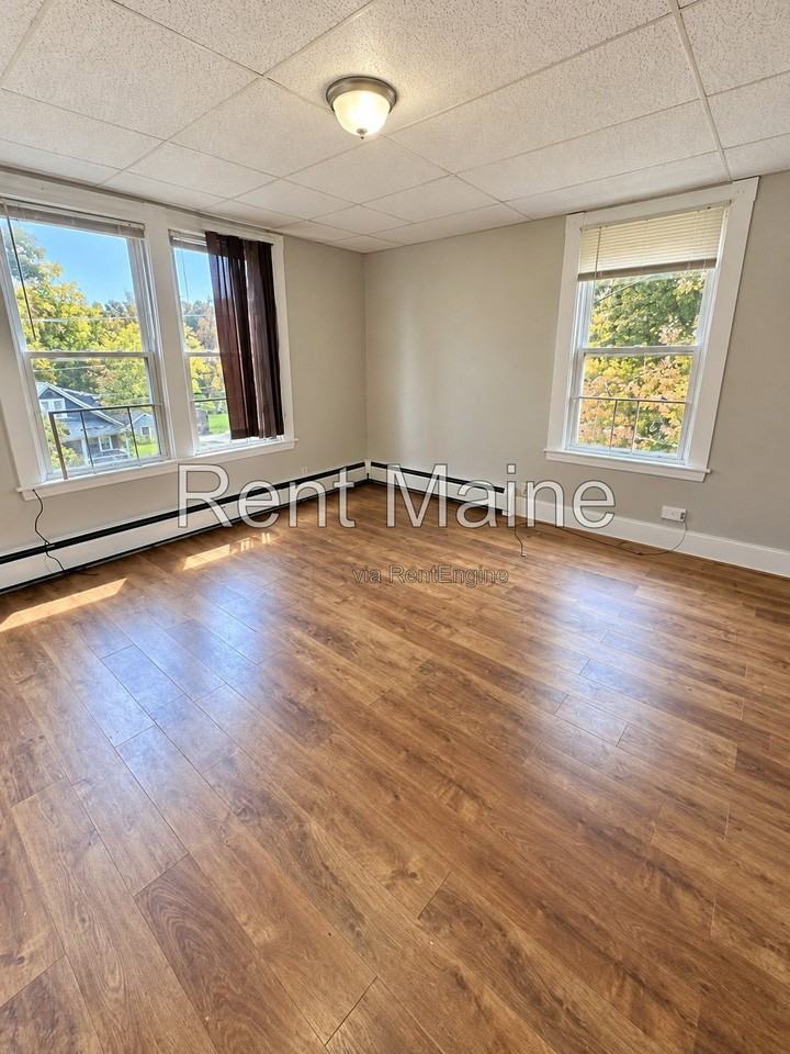 85 Church St #2 - Photo 3 of 15