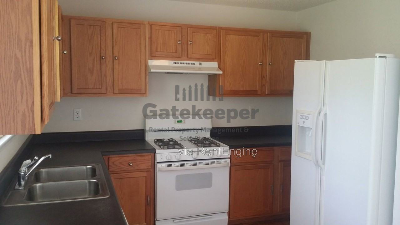 550 Cherry Branch Ln - Photo 6 of 22