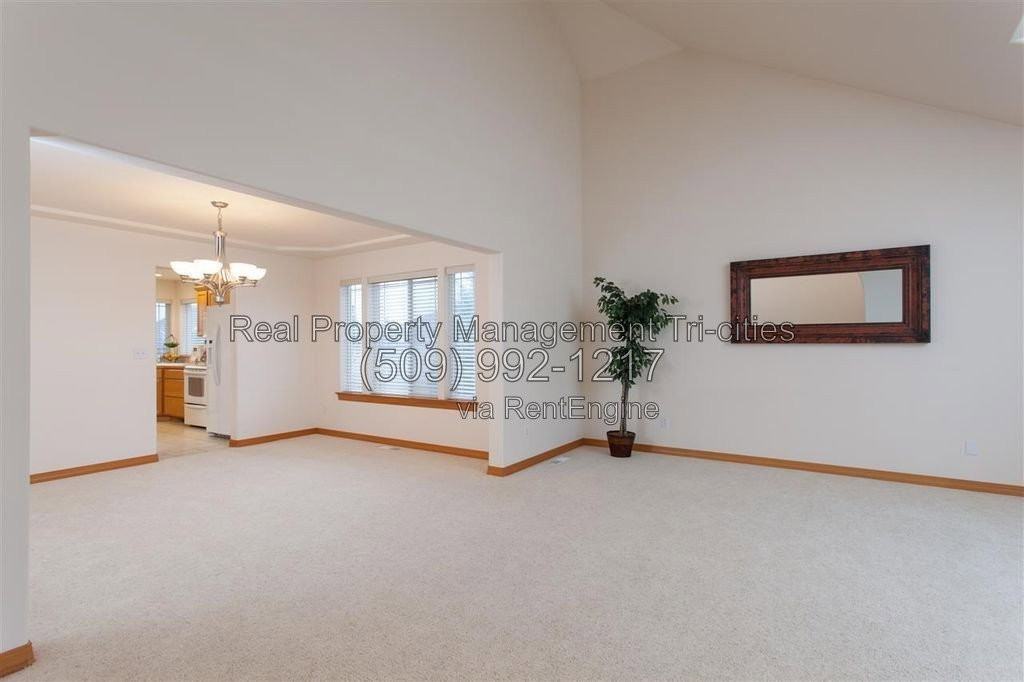 610 Meadow Hills Dr - Photo 5 of 10