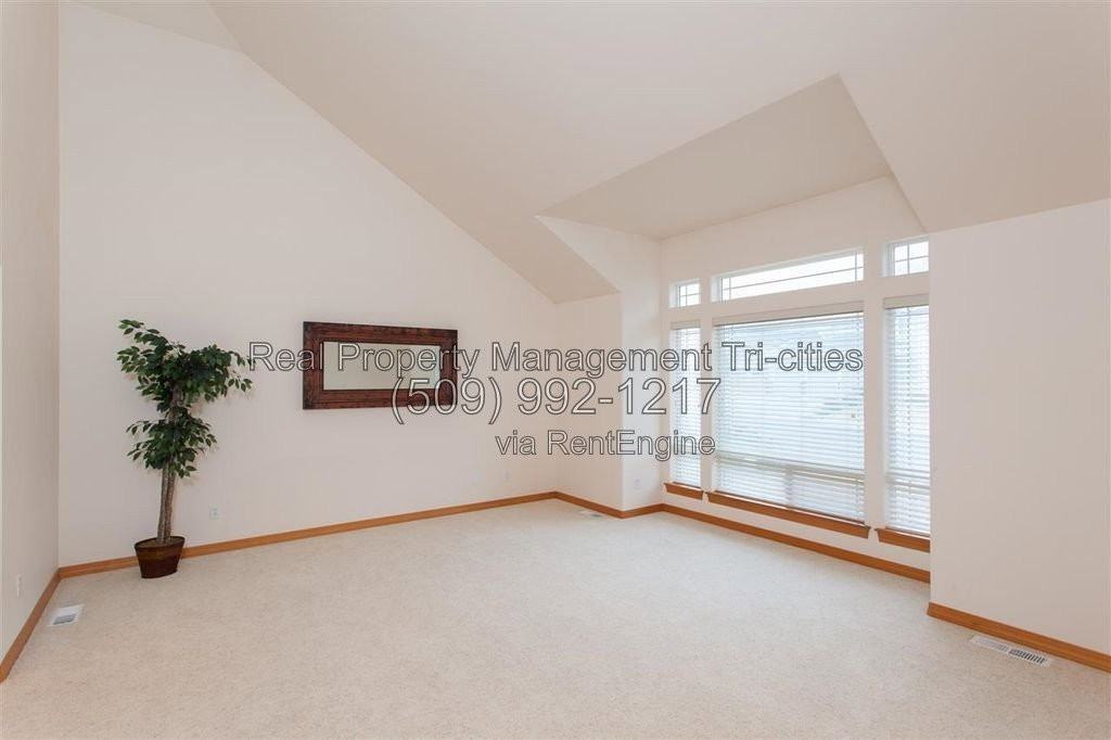 610 Meadow Hills Dr - Photo 6 of 10