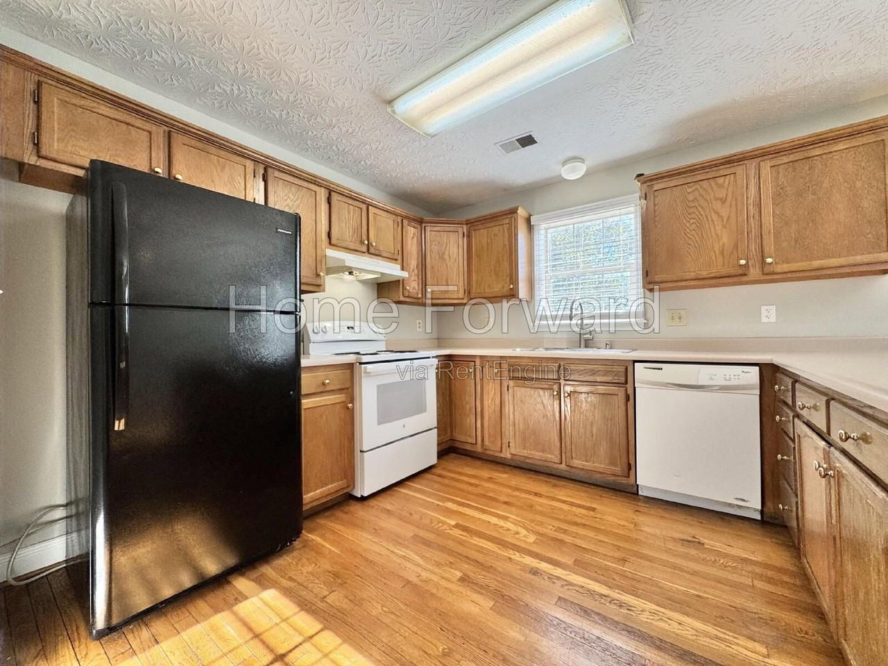 620 Sherard Cir - Photo 6 of 21