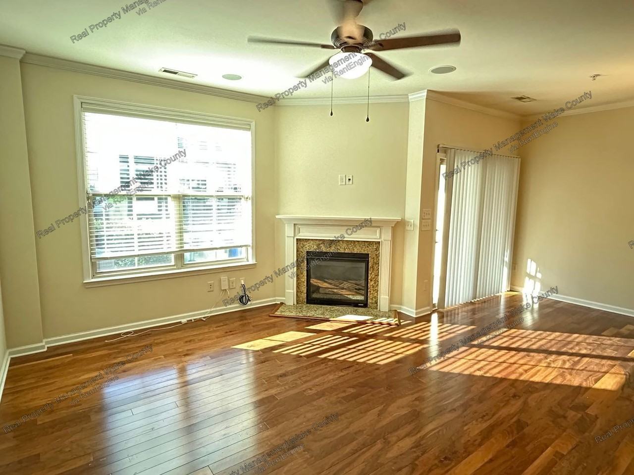 9313 Falkwood Rd - Photo 6 of 35