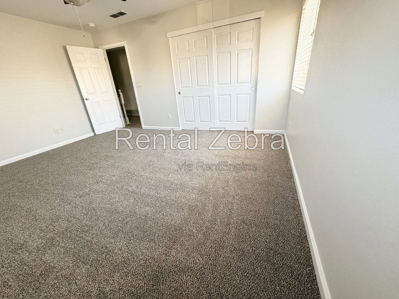 1362 Riverside Ct - Photo 6 of 11