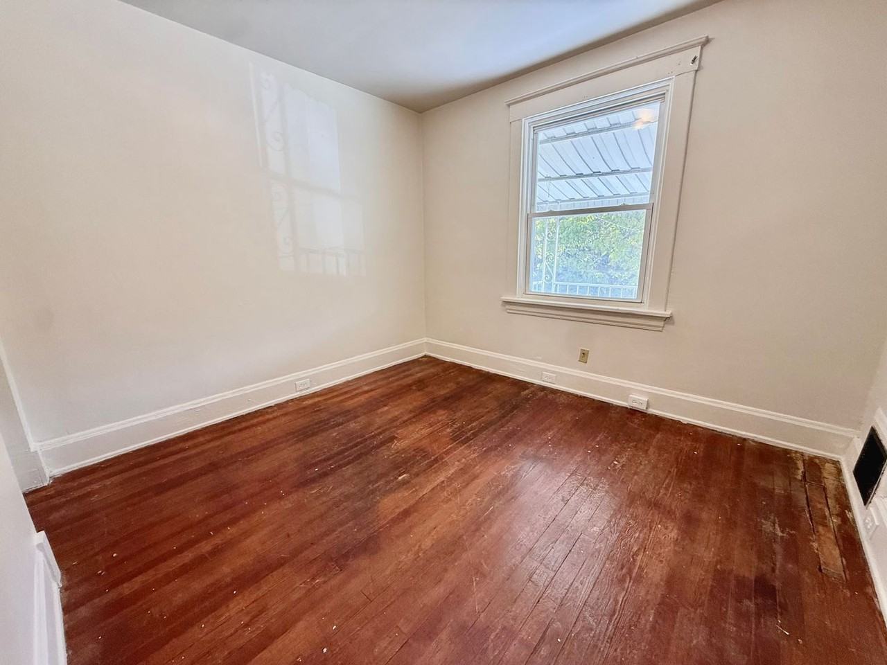 3991 Parker Pl #2 - Photo 4 of 17