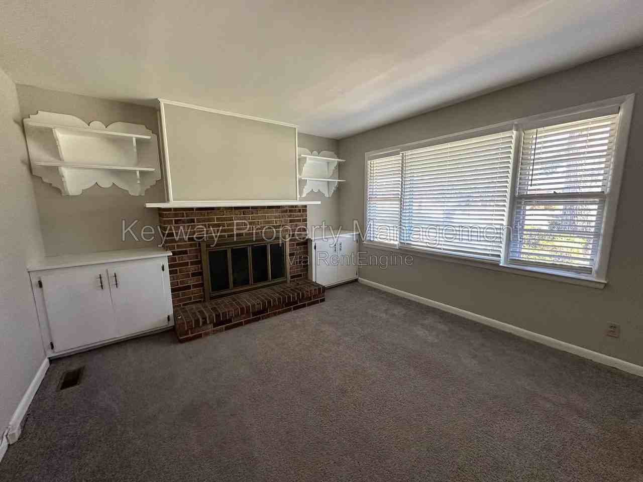 1646 Pendleton Rd - Photo 4 of 16