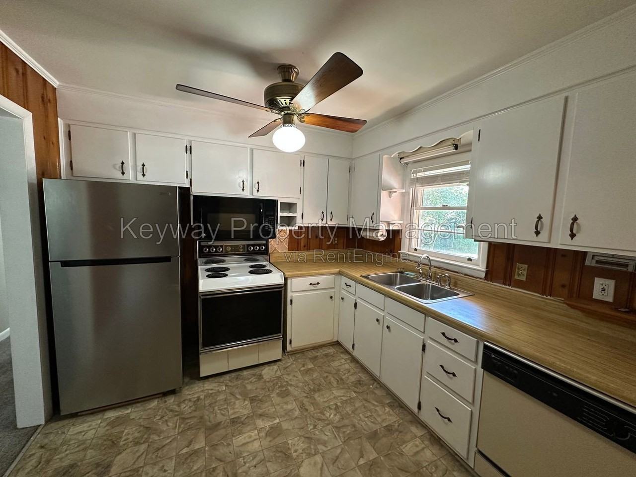1646 Pendleton Rd - Photo 6 of 16