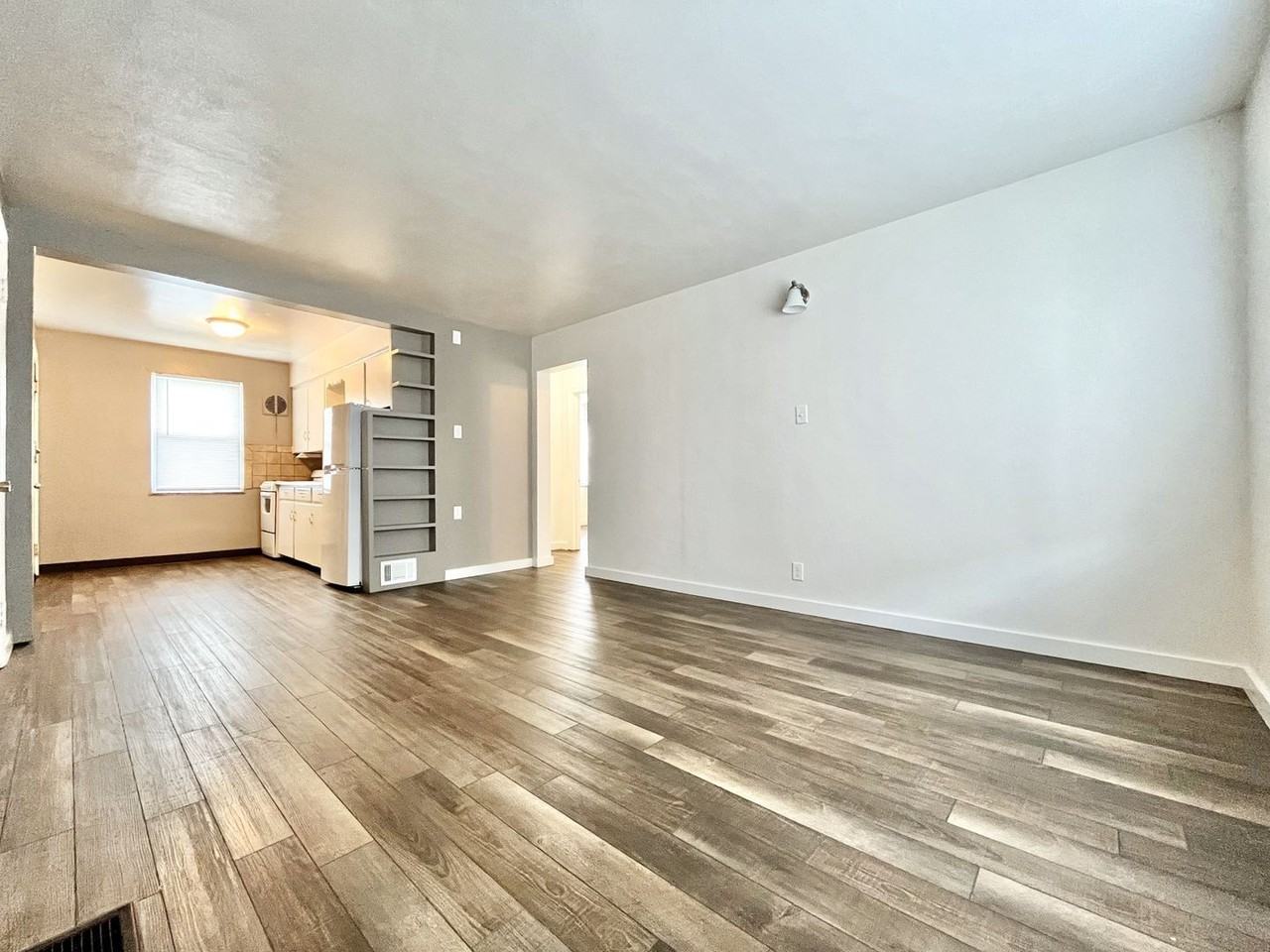 2260 Nelson Ave Se #B - Photo 2 of 15