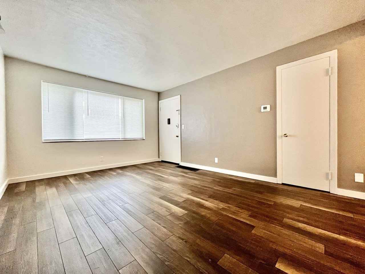2260 Nelson Ave Se #B - Photo 4 of 15