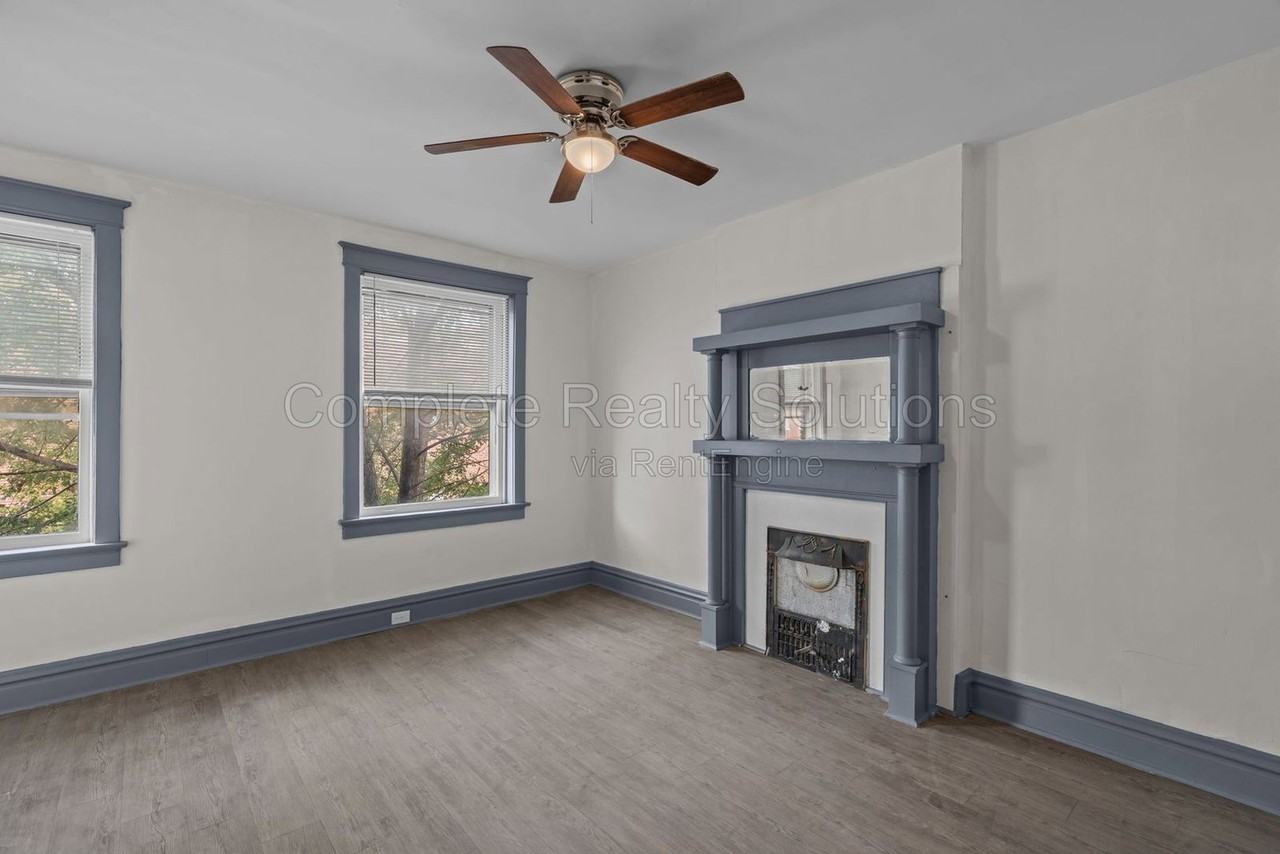 512 Fassen St #2F - Photo 4 of 23
