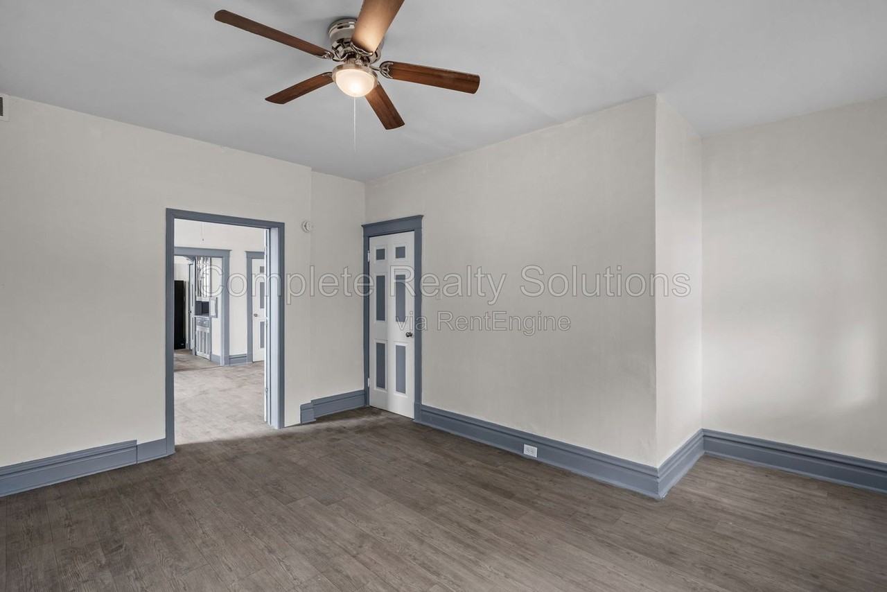 512 Fassen St #2F - Photo 6 of 23