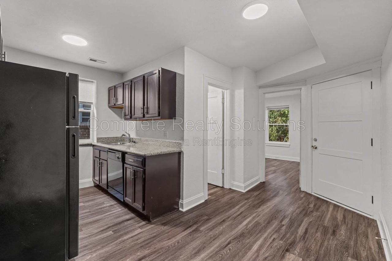 119 Eichelberger St #2W - Photo 2 of 23