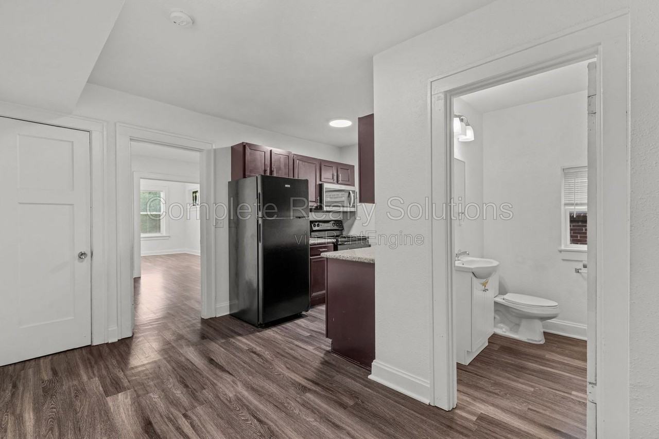 119 Eichelberger St #2W - Photo 4 of 23