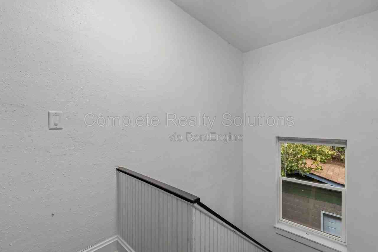 119 Eichelberger St #2W - Photo 5 of 23