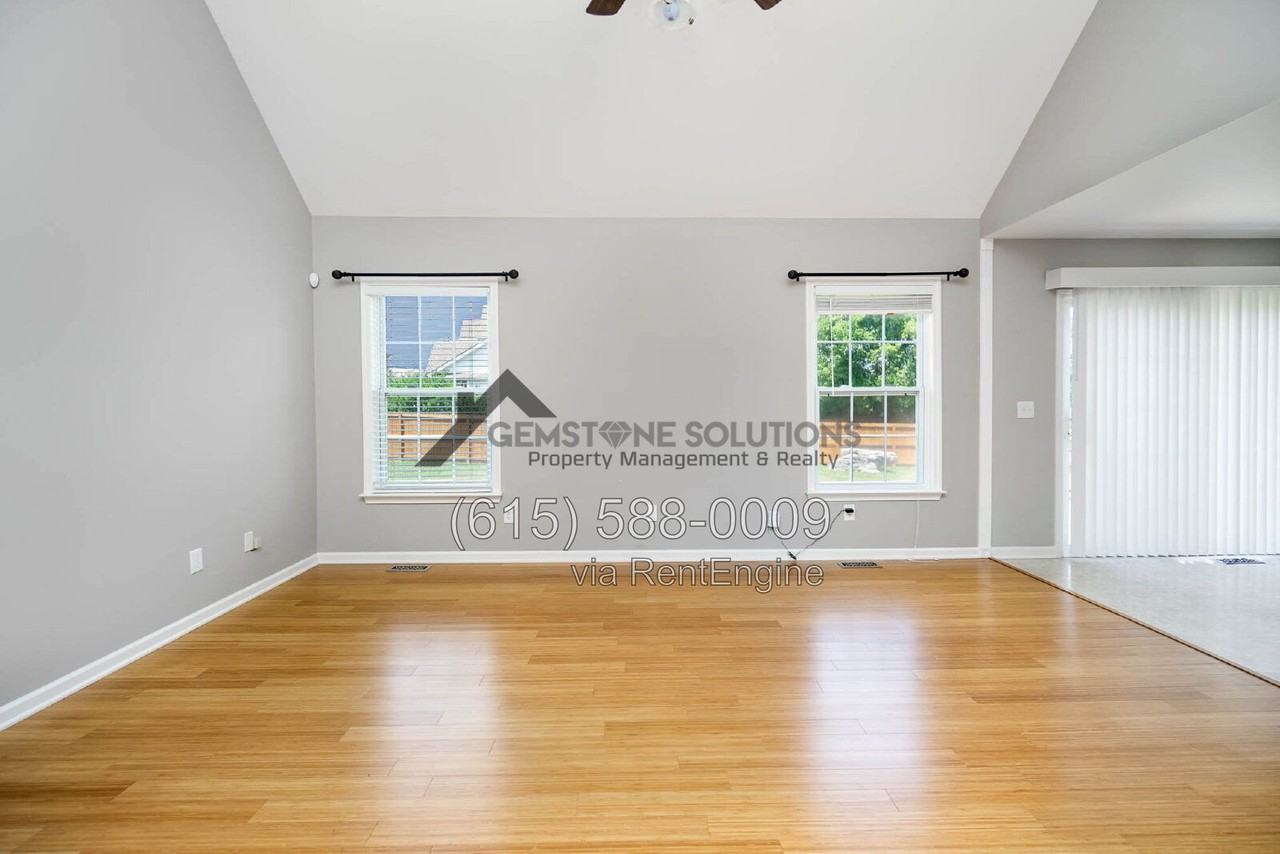 3998 Kristen St - Photo 4 of 31