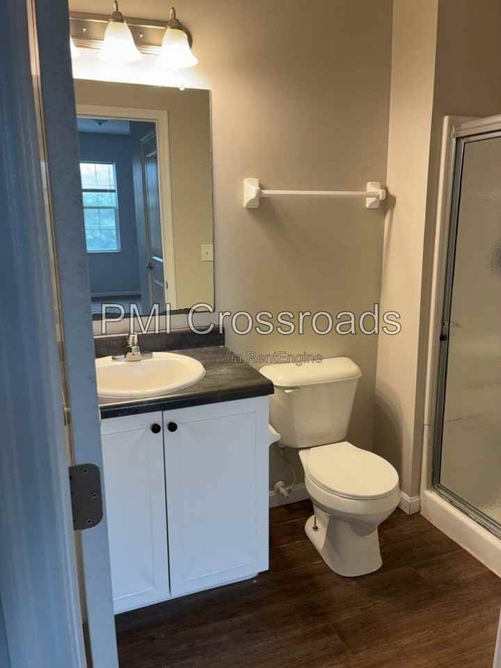 898 Taylor Station Rd #898-304 - Photo 7 of 27