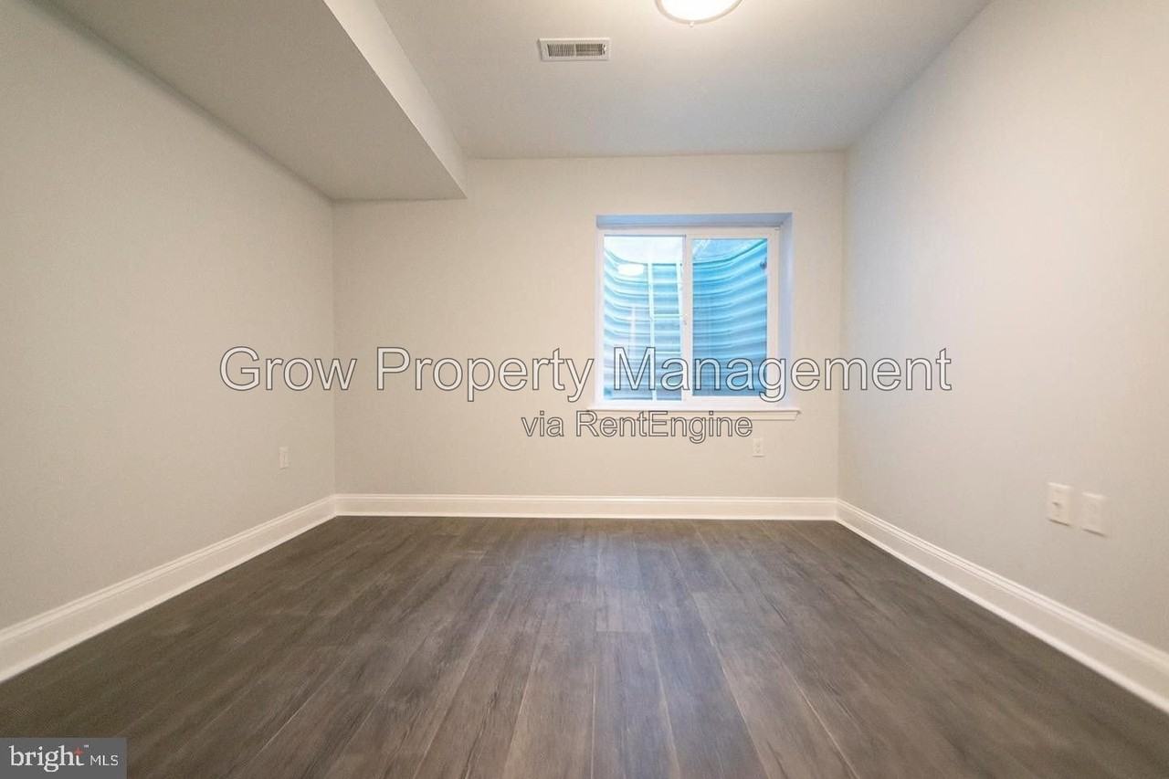 1917 Watkins St - Photo 7 of 16