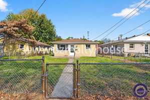 featured image of 1205 Liberty St