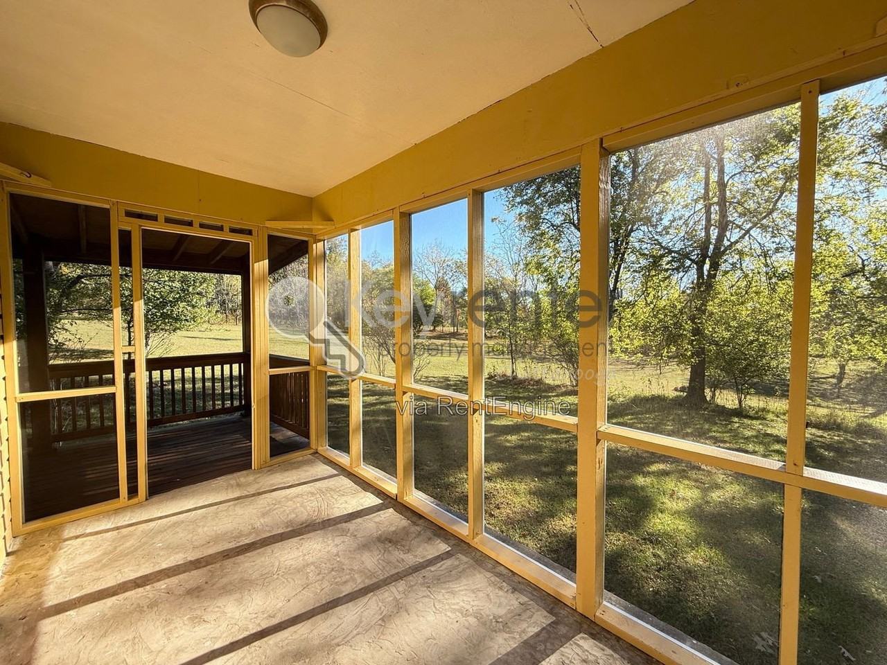 7516 Scenic Hwy - Photo 3 of 15