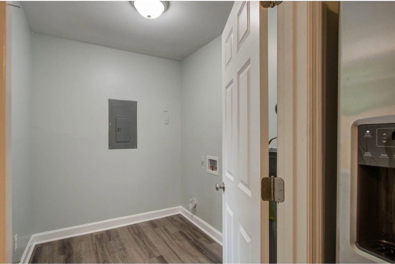 1524 Nantahala Blvd - Photo 6 of 12