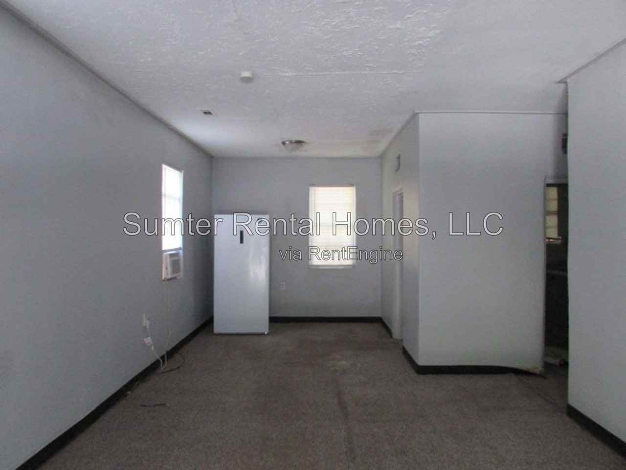 11 Burgess Ct - Photo 2 of 12