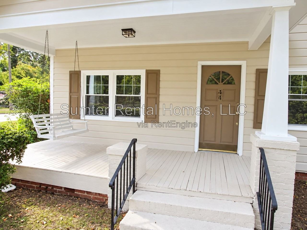 44 Loring Dr - Photo 3 of 8