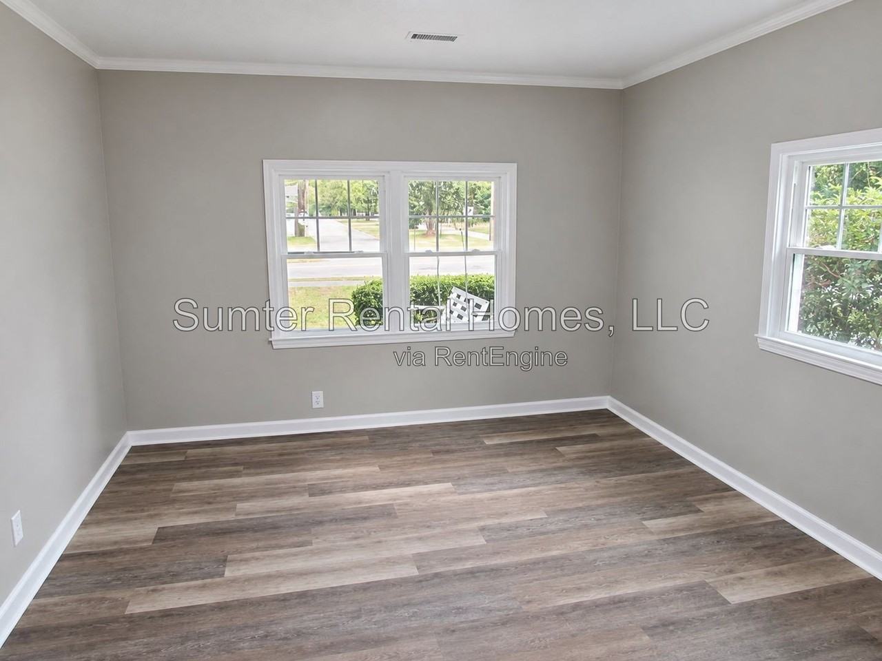 44 Loring Dr - Photo 5 of 8