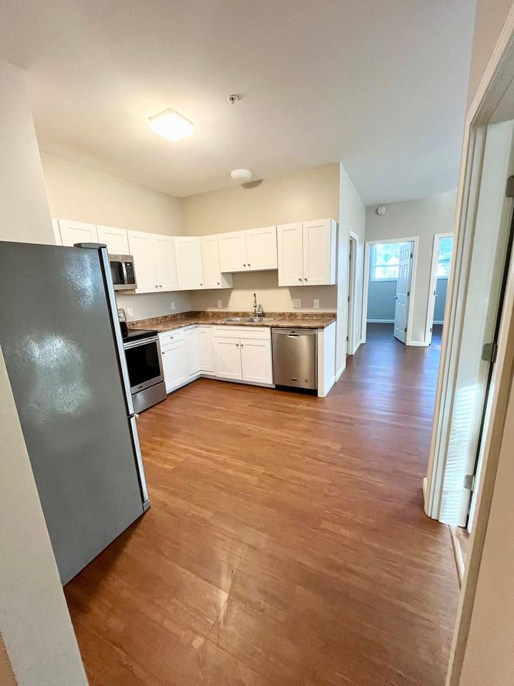 53 River St #3 - Photo 5 of 30