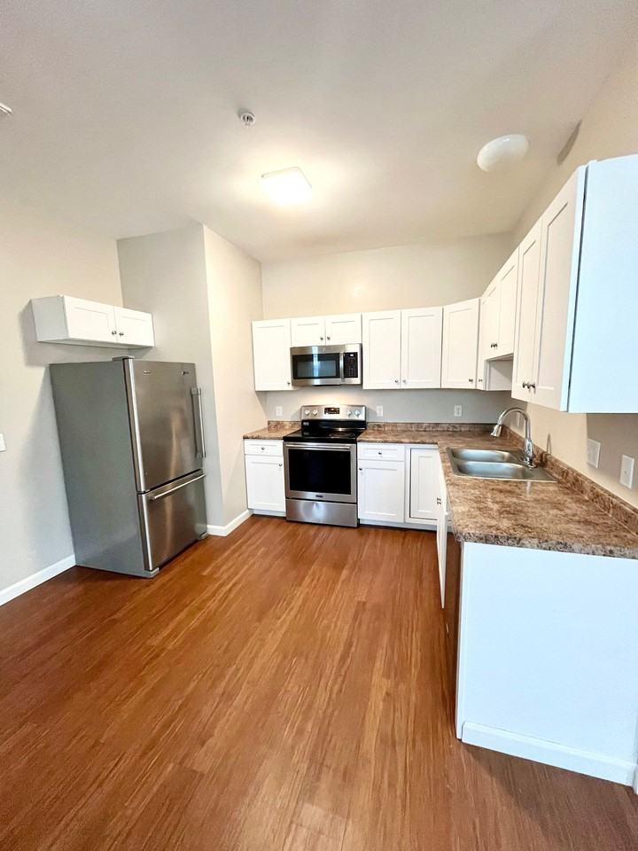 53 River St #3 - Photo 6 of 30