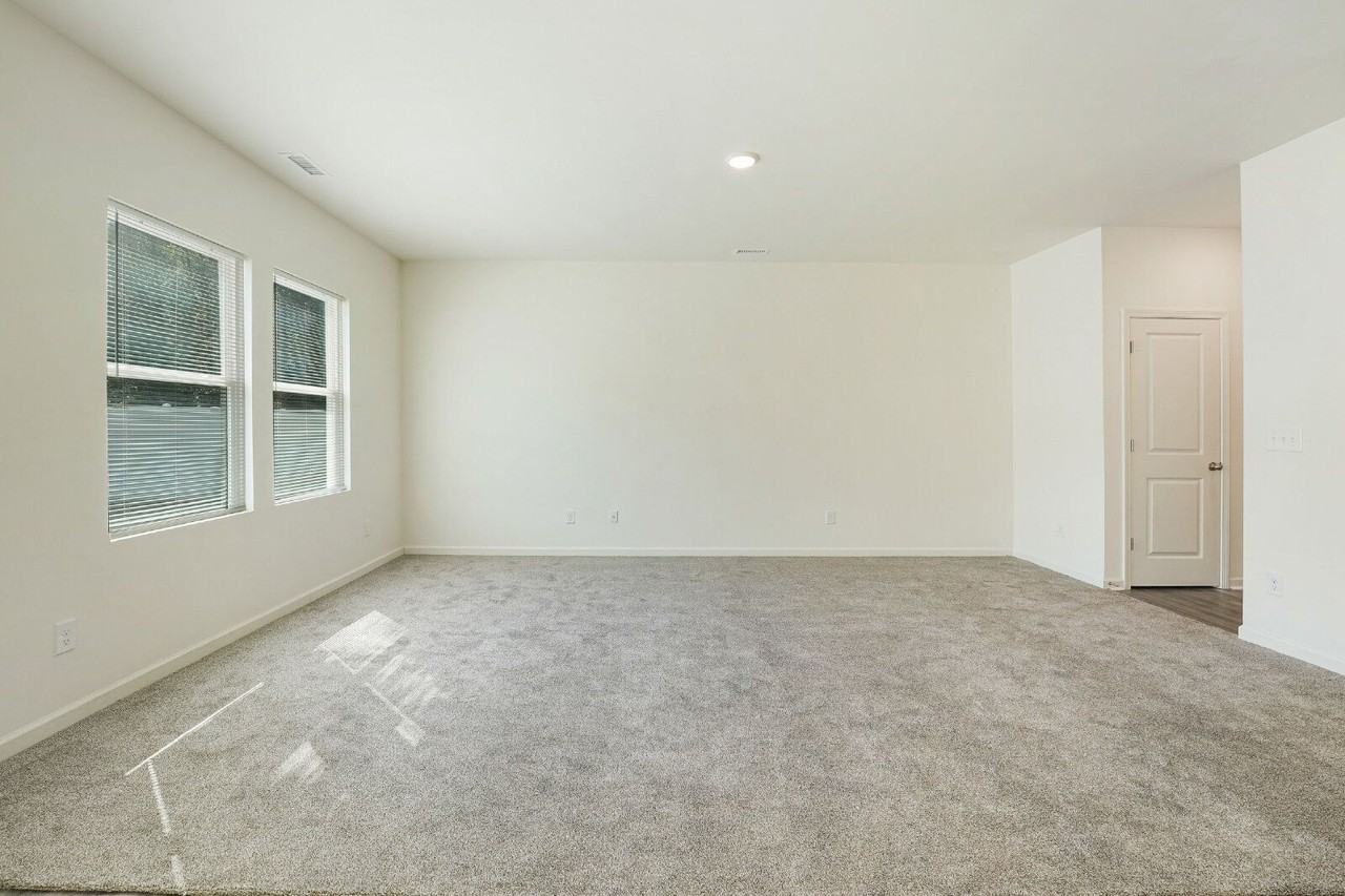 21 Hidden Glen Ct - Photo 6 of 32
