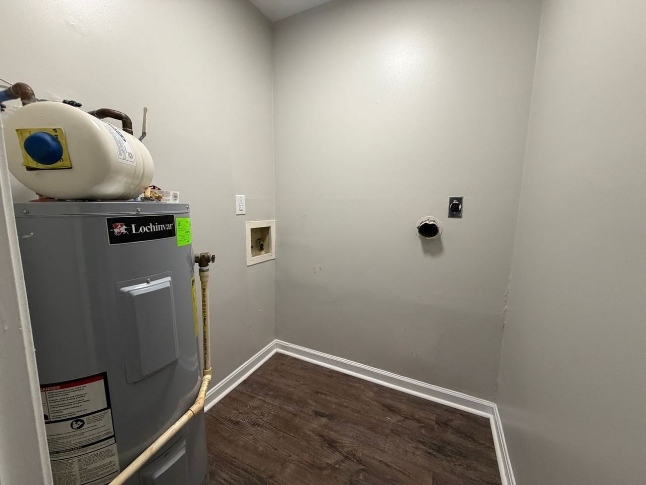 110 Kenton Ct #12 - Photo 4 of 13
