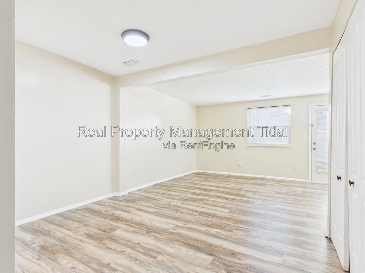 1313 Vanasse Ct - Photo 2 of 13