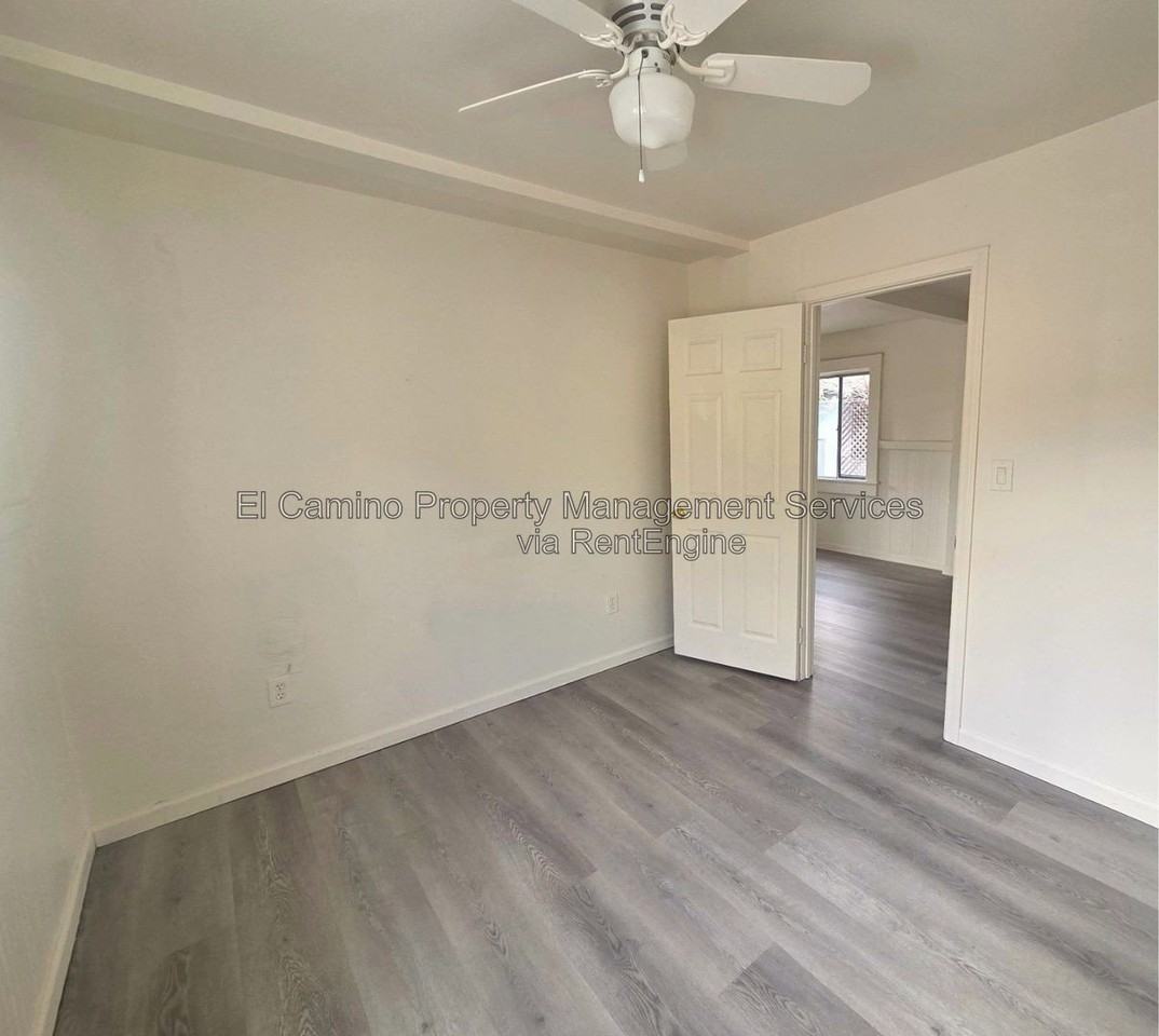 3048 E 64th St - Photo 5 of 10